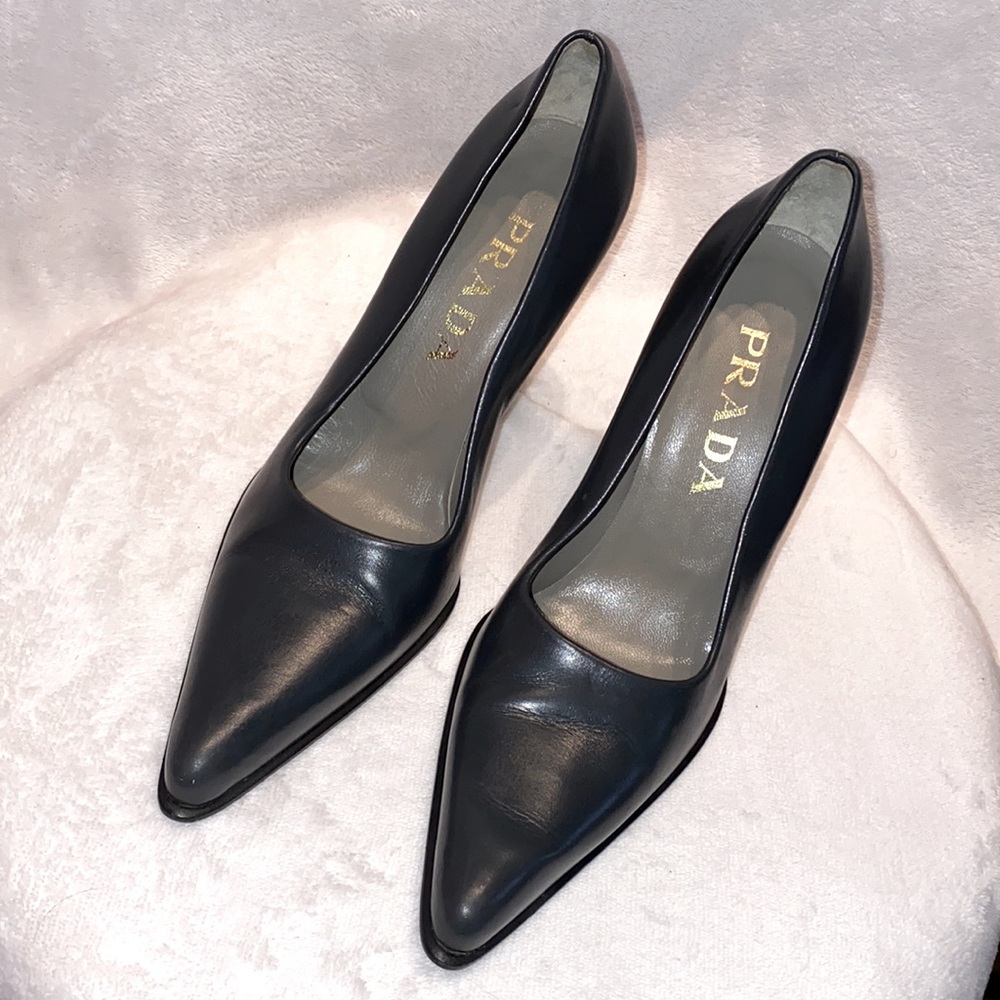 Prada Vintage office pumps 3.75” heels grayish blue 36 Vero Cuoio size 6.5